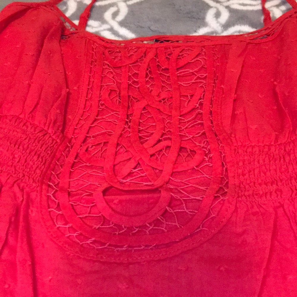 Pretty in Red - Picture 4 of 5